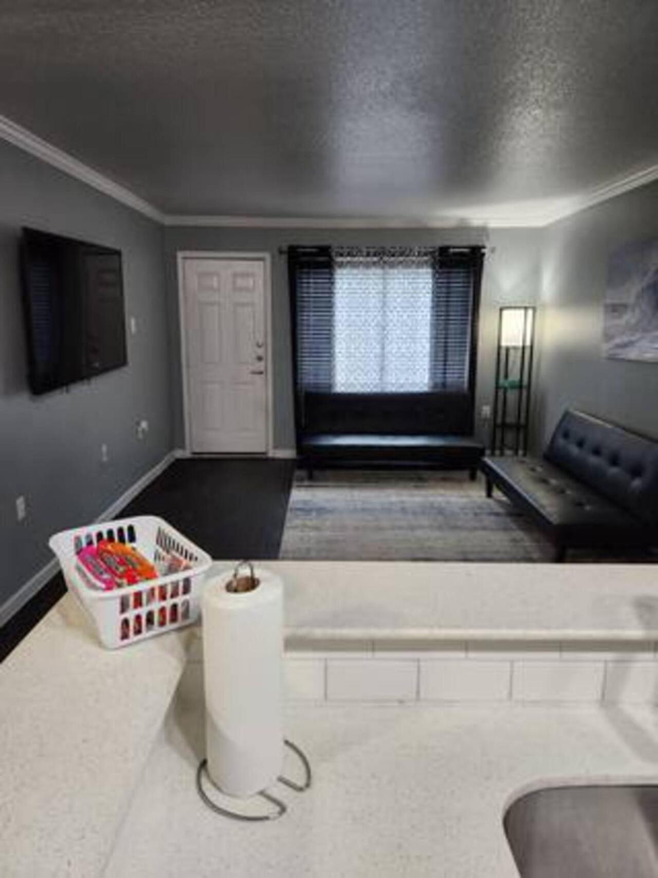 Blue Shark *B501* @ Medical Center 1Br Modern King Apartment With Private Patio 休斯敦 外观 照片