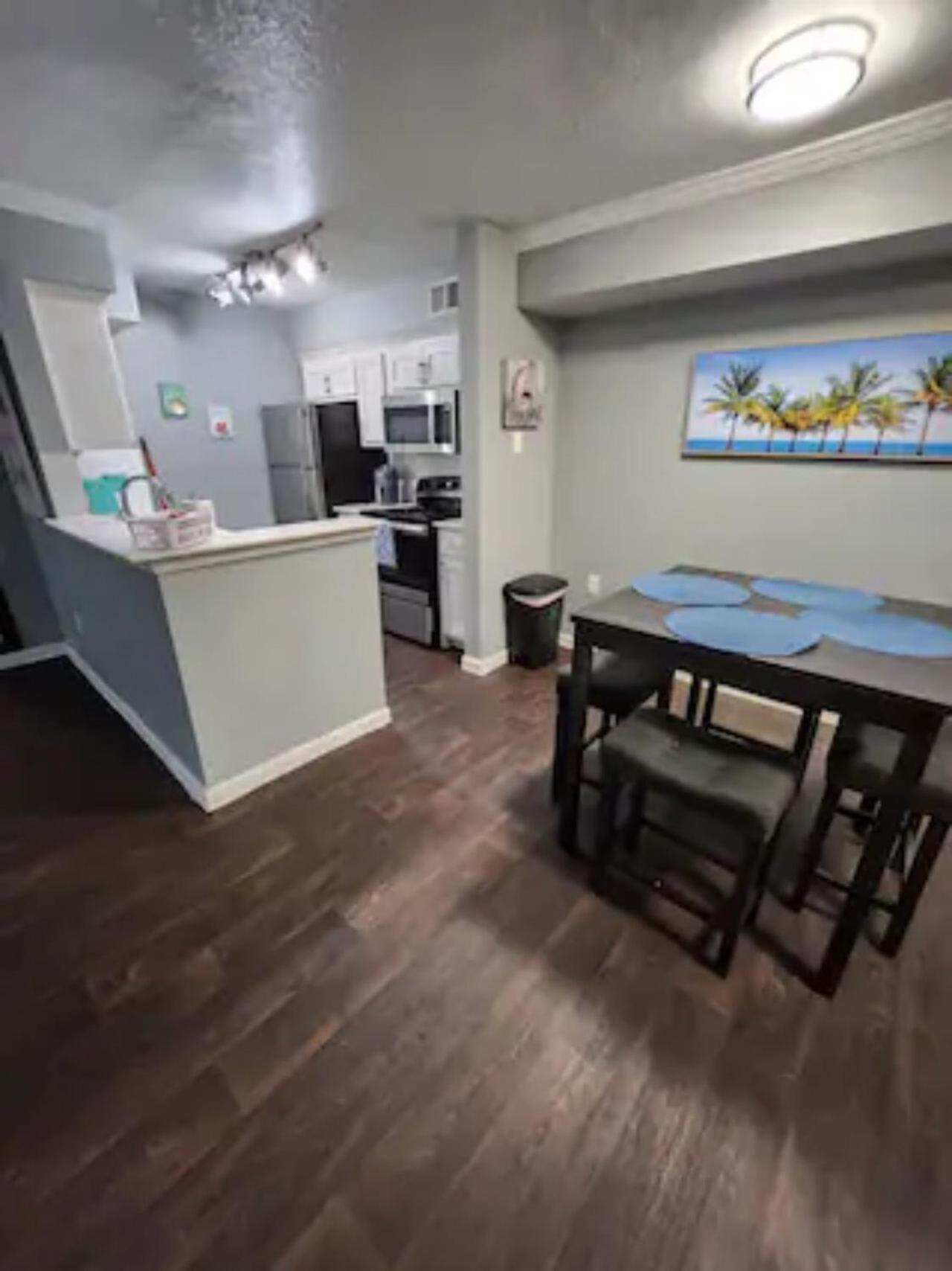 Blue Shark *B501* @ Medical Center 1Br Modern King Apartment With Private Patio 休斯敦 外观 照片